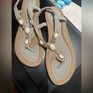 Shibever Flat Elegant Gray Sandals with Pearl and Rhinestone Accents, SIZE 11